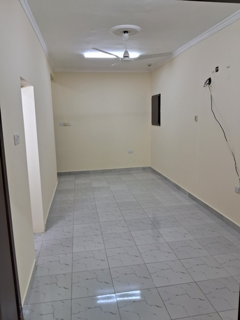 Manama, Apartments/Houses, BHD 210/year,  2 BR,  Including Electricity شامل الكهرباء