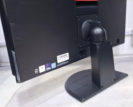 Manama, Computers, BHD 83,  LENOVO Core I5 6th Generation All In One Computer 8GB RAM + 256GB SSD 24" Full HD Display