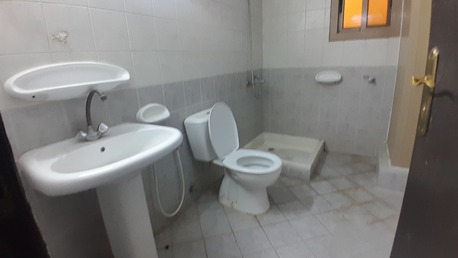 Ras Rumman, Apartments/Houses, BHD 170/month,  1 BR,  Ras Ruman:- ,1Bhk Unfurnished Flat For Rent.Bd 170/- With Unlimited Ewa