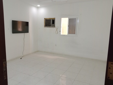 Jeddah, Rooms for Rent, SAR 750/month,  150 Sq. Feet,  One Room Available For Indian And Pakistani Person With Separate Bathroom In Mahjar--Jedda