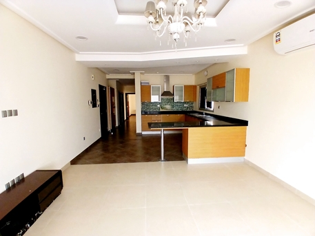 Hidd, Apartments/Houses, BHD 180,  2 BR,  Flat 2bhk Semi Furnished Hidd