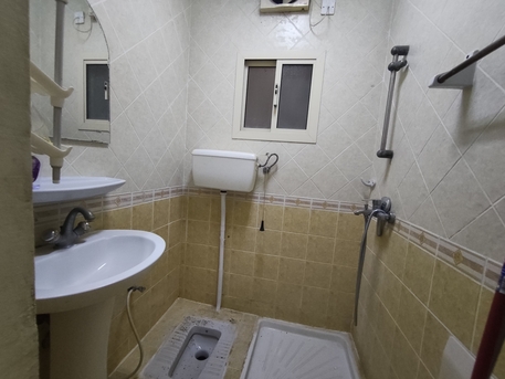 Manama, Apartments/Houses, BHD 180/year,  2 BR,  Karana:- Groundfloor 2BR Semifurnished Flat On Rent With Ewa..