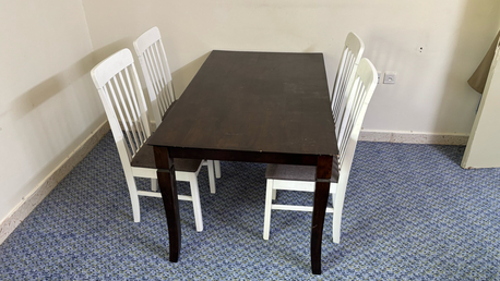Riyadh, Furniture, SAR 250,  Table And Chairs