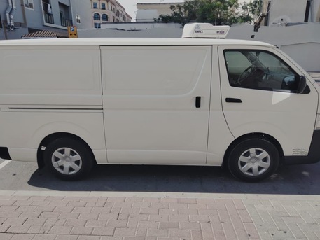 Ajman, Vehicles, Cars & Trucks , AED 79000,  2022 Toyota Hiace GL 2.7L Manual &ndash; Refrigerated Chiller Van,  2022,  Manual,  125000 KM,   &ndash; Excellent Condition