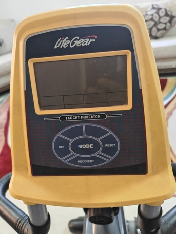 Jubail, Health & Beauty Items, SAR 350,  دراجة رياضية (LifeGear) للبيع
