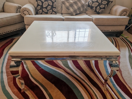 Jubail, Furniture, SAR 1500,  7 Seater Sofa Set With Marble Top Center Table For Sale | طقم كنب 7 أشخاص مع طاولة وسط رخا