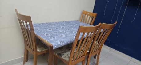 Riyadh, Furniture, SAR 125,  Dining Table With 4 Chairs For Sale