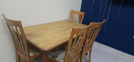 Riyadh, Furniture, SAR 125,  Dining Table With 4 Chairs For Sale