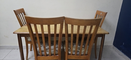 Riyadh, Furniture, SAR 125,  Dining Table With 4 Chairs For Sale