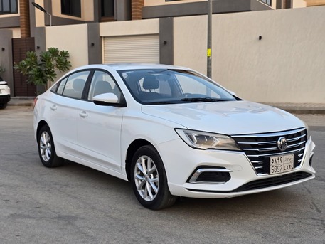 Riyadh, Vehicles, Cars & Trucks , SAR 28000,  MG 5,  2023,  Automatic,  101000 KM,    Mid Options For Sales (1st Owner)