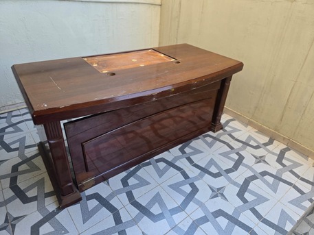 Jubail, Furniture, SAR 400,  Wooden Solid Office Table For Sale &ndash; 400 SAR