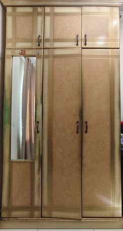 Hidd, Household Items, BHD 25,  3 Door Wardrobe With Top Storage