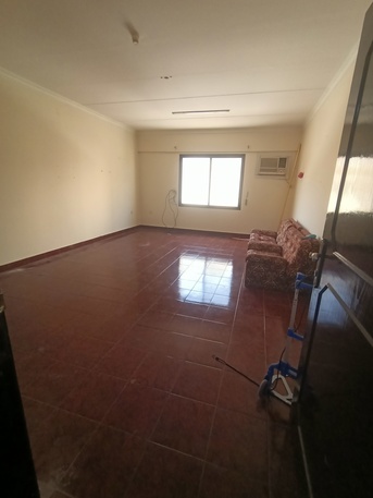 Hoora, Apartments/Houses, BHD 200/month,  2 BR,  Semi Furnished Spacious Family Flat For Rent In Hoora