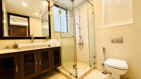 New Delhi, Apts/Flats Wanted, INR 28634/day,  Furnished,  4 BR,  2100 Sq. Feet,  BluO 4BHK Safdarjung Enclave - Lift, Balcony