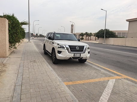 Dhahran, Vehicles, Cars & Trucks , SAR 138000,  Nissan Patrol XE V6 Clean,  2020,  Automatic,  140 KM,  Accident Free, Agency Maintained