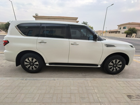 Dhahran, Vehicles, Cars & Trucks , SAR 138000,  Nissan Patrol XE V6 Clean,  2020,  Automatic,  140 KM,  Accident Free, Agency Maintained