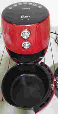 Al Jubail Al Balad, Appliances, SAR 75,  Ikon Air Fryer - 2.5 Liter -  Red Color - Good Working Condition.