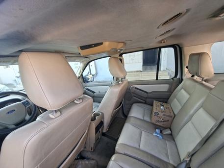Duba, Vehicles, Cars & Trucks , SAR 16500,  Ford Explorer,  2009,  Automatic,  259147 KM,    XLT FULL OPTION WITH FAMILIES USED CAR