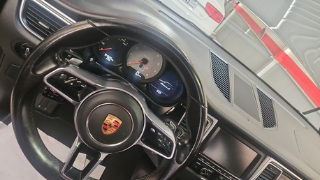 Manama, Vehicles, Cars & Trucks , BHD 7000,  Porsche Macan S,  2016,  Automatic,  94 KM,  Porsche Maccan For Urgent Sale