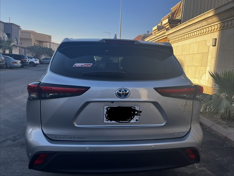 Riyadh, Vehicles, Cars & Trucks , SAR 125000,  Toyota Highlander 2023,  2023,  Automatic,  34000 KM,