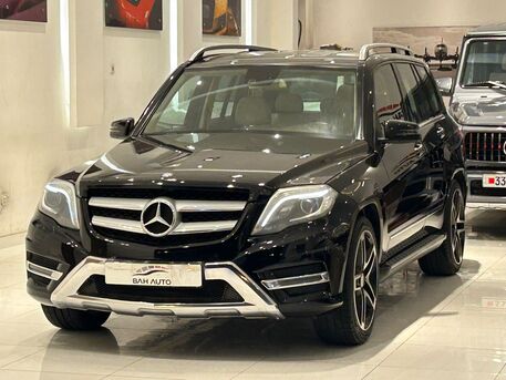East Riffa, Vehicles, Cars & Trucks , BHD 4900,  MERCEDES GLK 250,  2015,  Automatic,  135000 KM,   MODEL  FOR SALE