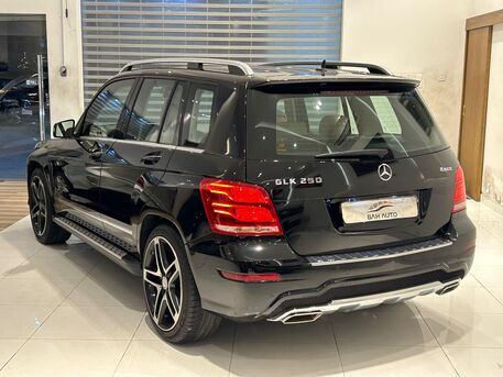 East Riffa, Vehicles, Cars & Trucks , BHD 4900,  MERCEDES GLK 250,  2015,  Automatic,  135000 KM,   MODEL  FOR SALE