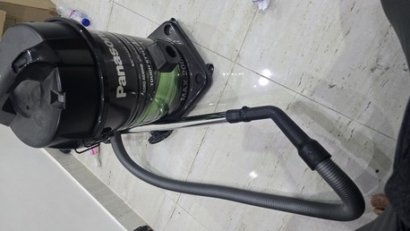 Jeddah, Appliances, SAR 450,  Urgent Sale Panasonic Vacuum Cleaner 2000Watts, Like New