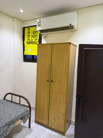 Al Wizarat, Apartments/Houses, SAR 1000/month,  Furnished,  1 BR,  70 Sq. Feet,  1 Bed Room Is Available In Bachelor Flat