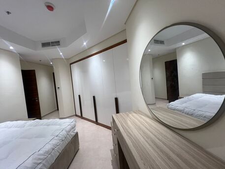 Manama, Apartments/Houses, BHD 430/month,  Furnished,  1 BR,  Sea View  Apartment In Harbour Row | Pool, Gym & Parking