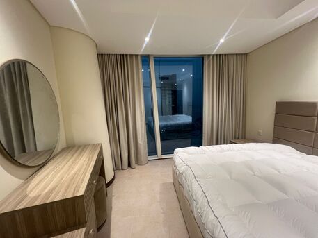 Manama, Apartments/Houses, BHD 430/month,  Furnished,  1 BR,  Sea View  Apartment In Harbour Row | Pool, Gym & Parking