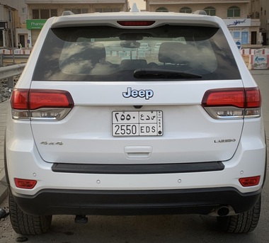Jeddah, Vehicles, Cars & Trucks , SAR 77000,  Jeep Cherokee,  2021,  Automatic,  83800 KM,  Jeep Grand Cherokee Laredo 4x4  Model For Sale