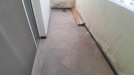 Gudaibiya, Offices, BHD 140,  Gudaibiya:- 3Bhk Unfurnished Commercial/Office Flat On Rent.Bd 140/- Without Ewa.