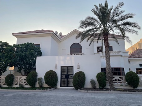 Janabiya, Villas, BHD 1300,  Furnished,  Renovated Villa For Rent In Janabiya | Private Pool | Secure Compound Living