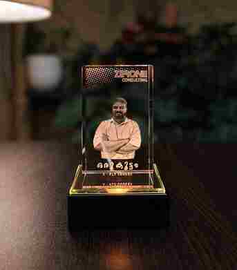 Cochin, Collectibles, INR 100500,  Fusion Crystals: Custom 3D Photo Cubes, Trophies & Awards