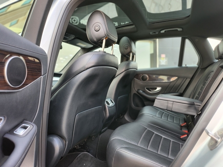 Manama, Vehicles, Cars & Trucks , BHD 9500,  Mercedes-Benz GLC 300 4MATIC,  2017,  Automatic,  125000 KM,  Mercedes-Benz GLC-300 4MATIC