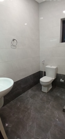 Zinj, Apartments/Houses, BHD 300/month,  2 BR,  2 Batroom Semi Furnished Flat For Rent At Zinj , Near Al Kindi Hospital -  Ewa Limit  BD35