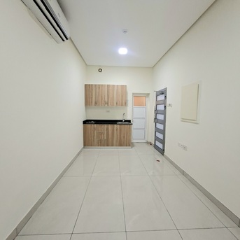 Hoora, Apartments/Houses, BHD 140/month,  Brand New Semi Furnished Studio With Ewa In Hoora,lift,Neat & Clean Flat @ 35547951