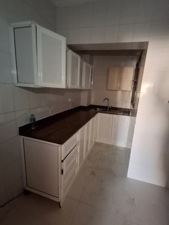 Manama, Apartments/Houses, BHD 200/month,  2 BR,  2bhk 2bath 1hall Closed Kitchen Parking Lift 200bd With Ac With Out Ewa