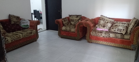 Thuqbah, Furniture, SAR 60,  Sofa Set 5Seating 60 Sar