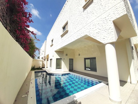 Saar, Villas, BHD 1100,  680 Sq. Meter,  Large Modern Villa With Private Pool  And Garden Exclusive
