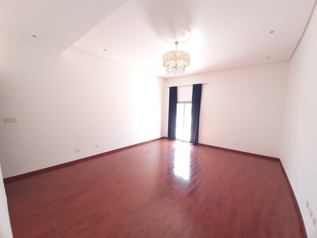 Saar, Villas, BHD 1100,  680 Sq. Meter,  Large Modern Villa With Private Pool  And Garden Exclusive