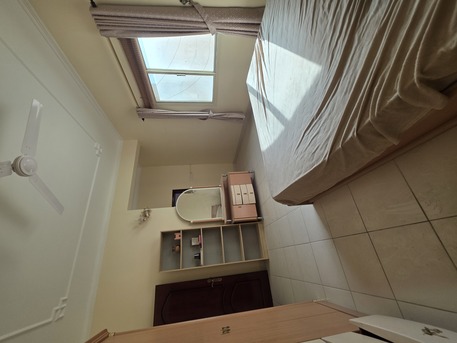 Manama, Apartments/Houses, BHD 230/month,  3 BR,  +ATHROOM Hall Kitchen Without Electricity Car Parking Balcony Car Parking