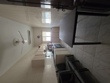 Manama, Apartments/Houses, BHD 230/month,  3 BR,  +ATHROOM Hall Kitchen Without Electricity Car Parking Balcony Car Parking