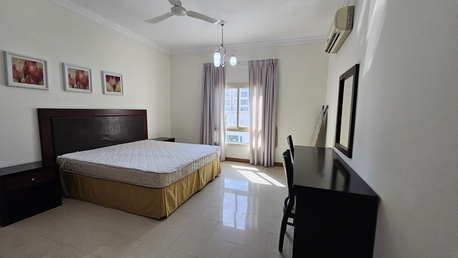 Busaiteen, Apartments/Houses, BHD 300/month,  1 BR,  Inclusive EWA, Family Building, Busaiteen.39128508 Benny.