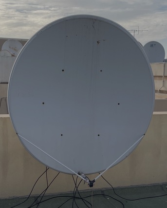 Salmaniya, Household Items, DISH FOR SALE-EXPATRIATES LEAVING