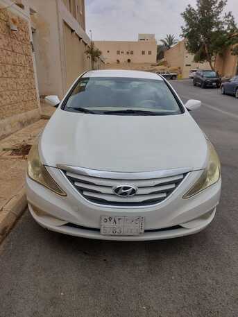 Riyadh, Vehicles, Cars & Trucks , SAR 28000,  Hyundai Sonata,  2015,  Automatic,  334000 KM,    For Sale 28,000