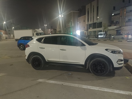 Dammam, Vehicles, Cars & Trucks , SAR 48000,  Hyundai Tucson,  2016,  Automatic,  198000 KM,    &ndash; Full Option For Sale