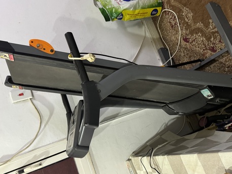 Al Aziziyah, Furniture, SAR 400,  Treadmill Fully Working Good Condition 80 SAR Bench But Free With TREDMILL