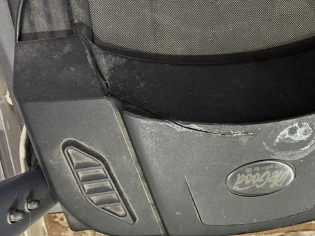 Al Aziziyah, Furniture, SAR 400,  Treadmill Fully Working Good Condition 80 SAR Bench But Free With TREDMILL