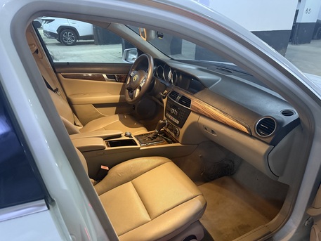 Riyadh, Vehicles, Cars & Trucks , SAR 30000,  Mercedes-Benz 200,  2011,  Automatic,  329 KM,  For Sale Mercedes 200